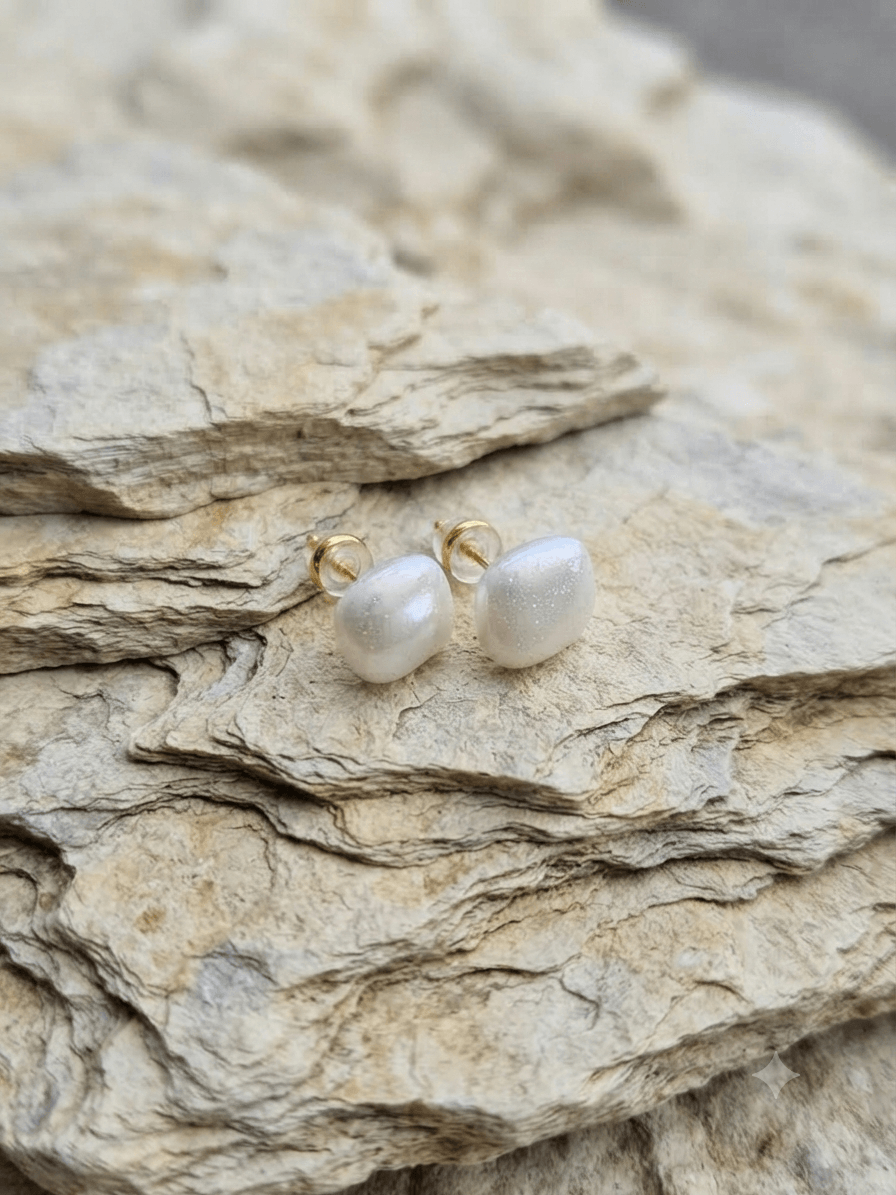Parisian Chic Resin Stud Earrings – Pearl Shimmer