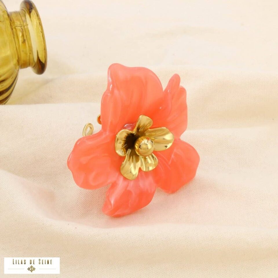 ✨ New Arrival:  Γυναικείο Δαχτυλίδι Μεγάλο Λουλούδι από Ρητίνη & Ατσάλι – Κοραλλί / Χρυσό