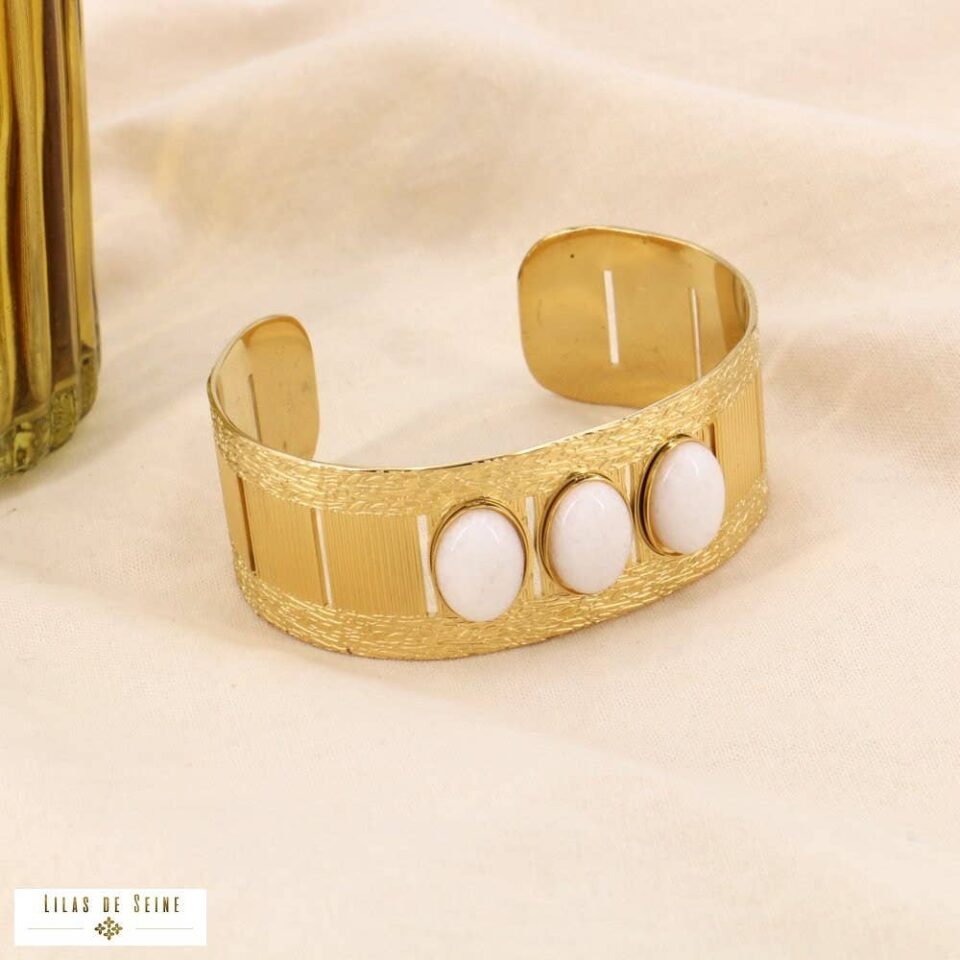 ✨ New Arrival: Statement Ατσάλινη Χειροπέδα με 3 Λευκές Οβάλ Πέτρες – Χρυσό
