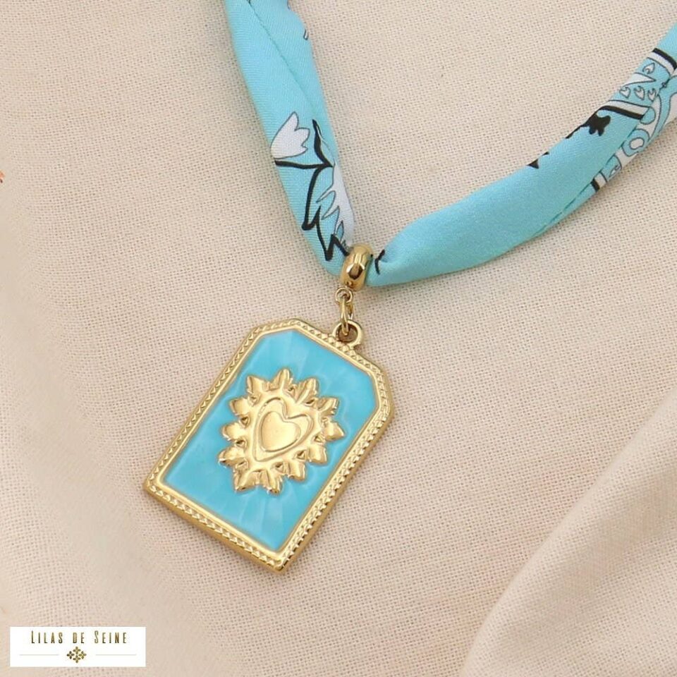 ✨ New Arrival: Γυναικείο Κολιέ Μαντήλι από Ανοξείδωτο Ατσάλι με Μενταγιόν Ex-Voto Καρδιά και Σμάλτο