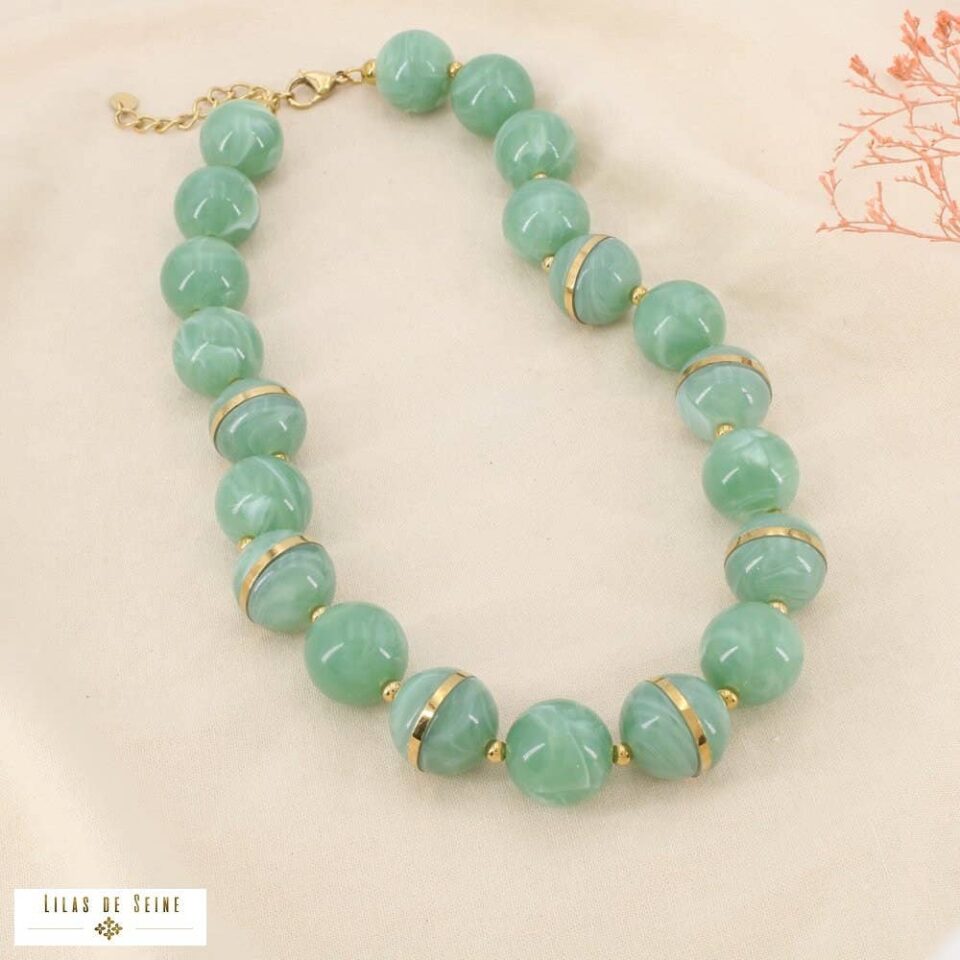 ✨ New Arrival: Γυναικείο Statement Κολιέ με Μεγάλες Χάντρες από Ρητίνη & Ατσάλι – Πράσινο / Χρυσό